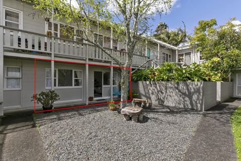 Photo of property in 4/5 Edgars Road, Westmere, Auckland, 1022