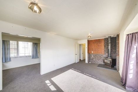 Photo of property in 91 Bridge Street, Bulls, 4818