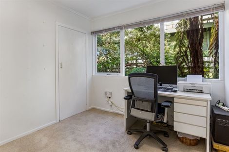 Photo of property in 14 Tensing Place, Khandallah, Wellington, 6035