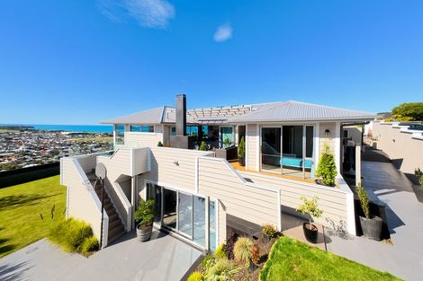 Photo of property in 93 Easther Crescent, Kew, Dunedin, 9012