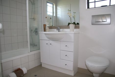 Photo of property in 27 Westmere Crescent, Westmere, Auckland, 1022
