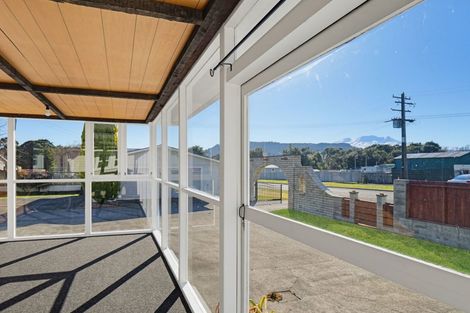 Photo of property in 16 Moore Street, Ohakune, 4625