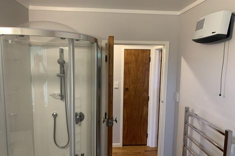 Photo of property in 2/30 Sunnynook Road, Sunnynook, Auckland, 0620