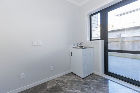 Photo of property in 46 Domett Street, Newlands, Wellington, 6037
