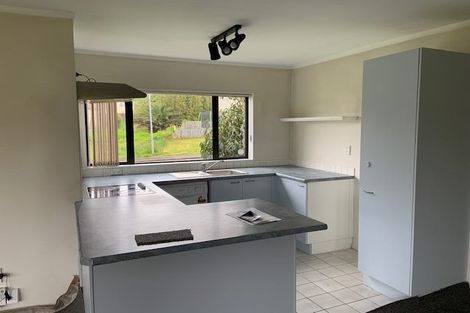 Photo of property in 26 Blueridge Close, Sunnyvale, Auckland, 0612