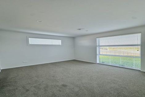 Photo of property in 51 Empire Crescent, Papamoa, 3118