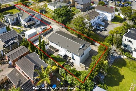 Photo of property in 2/266 Forrest Hill Road, Forrest Hill, Auckland, 0620