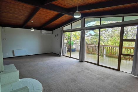 Photo of property in 154 Ti Rakau Drive, Pakuranga, Auckland, 2010