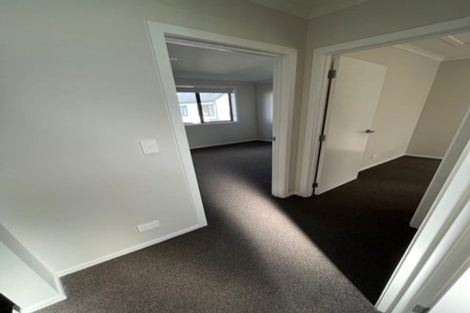 Photo of property in 16 Uku Lane, Hobsonville, Auckland, 0616