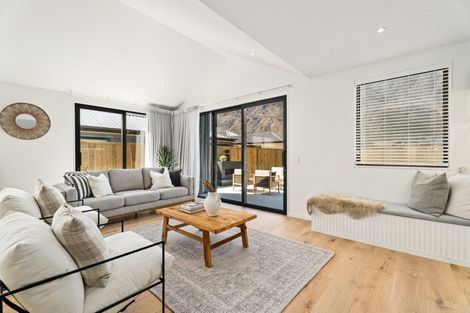 Photo of property in 95 Drysdale Road, Jacks Point, 9371