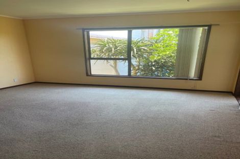 Photo of property in 94 Arran Road, Browns Bay, Auckland, 0630