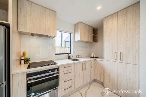 Photo of property in 2/97 Whites Line East, Waiwhetu, Lower Hutt, 5010