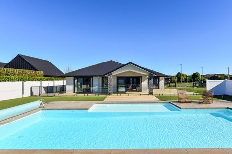 Photo of property in 34 Alan Livingston Drive, Cambridge, 3434