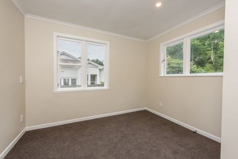 Photo of property in 58 Garden Road, Northland, Wellington, 6012
