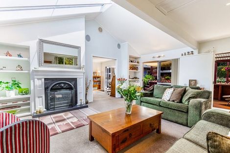 Photo of property in 17 Da Vinci Place, West Harbour, Auckland, 0618