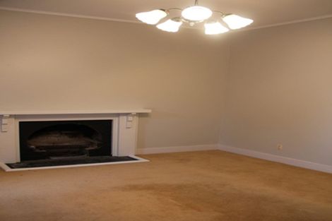 Photo of property in 14 Huapai Street, Onehunga, Auckland, 1061