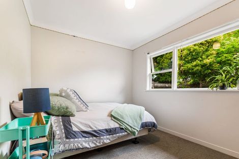 Photo of property in 4 Brunner Road, Glen Eden, Auckland, 0602
