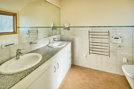 Photo of property in 3 Ocean Parade, Pukerua Bay, 5026