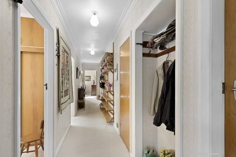 Photo of property in 33 Burrows Avenue, Karori, Wellington, 6012