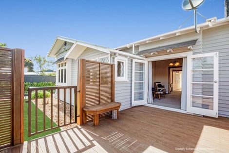 Photo of property in 42 Limbrick Street, Terrace End, Palmerston North, 4410