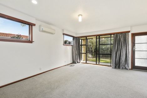 Photo of property in 2/7 Aileen Place, Upper Riccarton, Christchurch, 8041