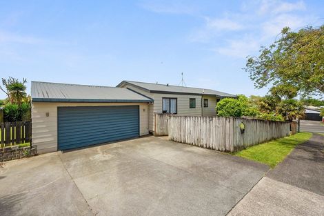 Photo of property in 2 Rosehill Place, Nawton, Hamilton, 3200