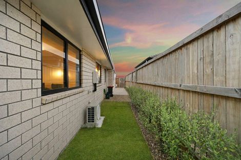 Photo of property in 41 Waruhia Crescent, Rototuna North, Hamilton, 3210