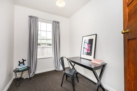 Photo of property in 2 Fairs Road, Milson, Palmerston North, 4414