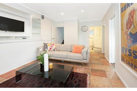 Photo of property in 29 Bert Wilson Place, Cockle Bay, Auckland, 2014