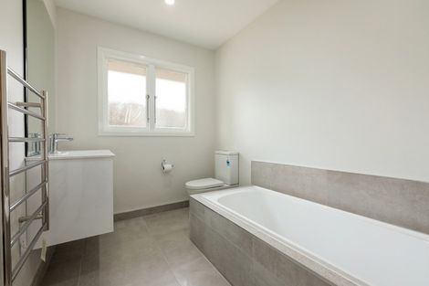 Photo of property in 117 Blighs Road, Strowan, Christchurch, 8052