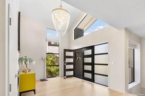 Photo of property in 492 Beach Road, Murrays Bay, Auckland, 0630