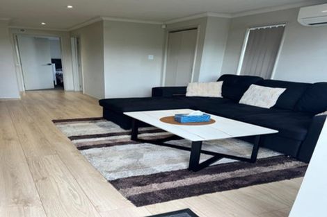 Photo of property in 55b Everglade Drive, Goodwood Heights, Auckland, 2105