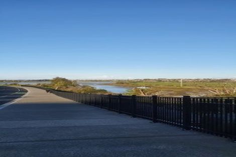 Photo of property in 152 Arran Point Parade, Orewa, 0931