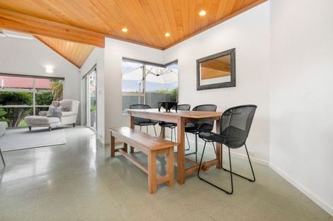 Photo of property in 11 Chippewa Place, Conifer Grove, Takanini, 2112