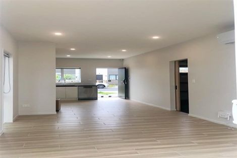 Photo of property in 55 Opoka Street, Papakura, 2110
