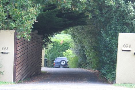 Photo of property in 1/69 Browns Bay Road, Browns Bay, Auckland, 0630