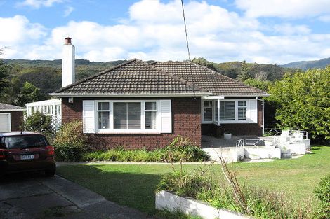 Photo of property in 7 Bledisloe Crescent, Wainuiomata, Lower Hutt, 5014