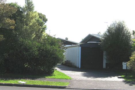 Photo of property in 2/5 Compass Place, Te Atatu Peninsula, Auckland, 0610