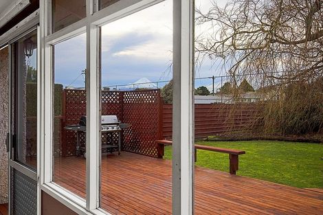 Photo of property in 22 Graham Street, Eltham, 4322