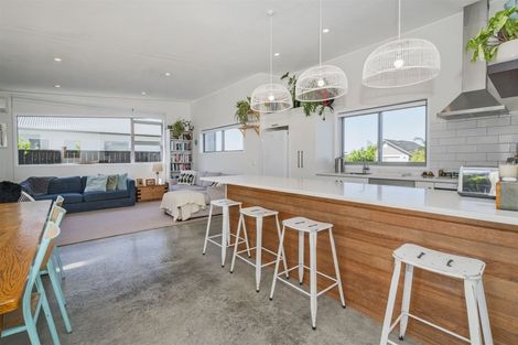 Photo of property in 5 Summer Lane, Tairua, 3508