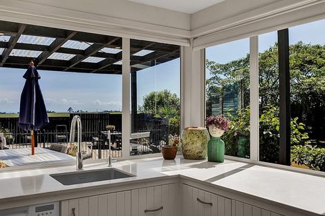 Photo of property in 524 Tikorangi Road, Tikorangi, Waitara, 4383