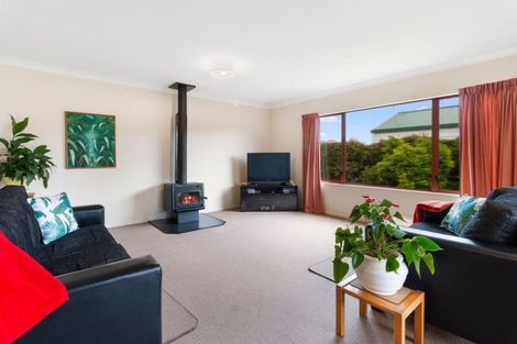 Photo of property in 17 Impala Place, Whitianga, 3510
