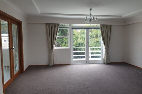 Photo of property in 49 Oxford Street, Tawa, Wellington, 5028