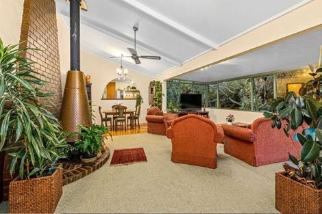 Photo of property in 424 Don Buck Road, Massey, Auckland, 0614