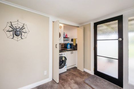 Photo of property in 5 Daniell Street, Bulls, 4818