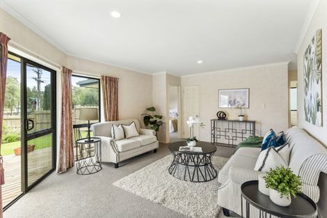 Photo of property in 1 Cabeleigh Drive, Helensville, 0800