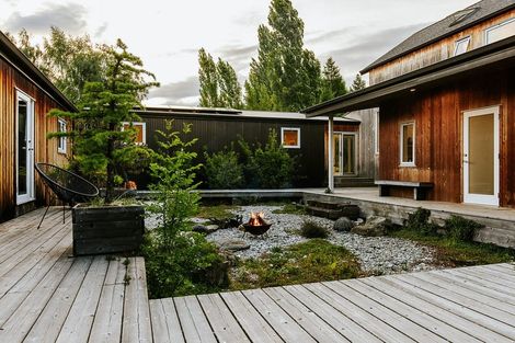 Photo of property in 2 Wineberry Lane, Wanaka, 9305