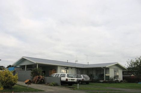 Photo of property in 8 Beaumont Place, Westbrook, Palmerston North, 4412