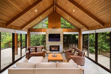 Photo of property in 15 Skye Lane, Jacks Point, Queenstown, 9371