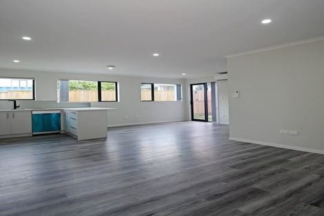 Photo of property in 3/42 Great South Road, Manurewa, Auckland, 2102